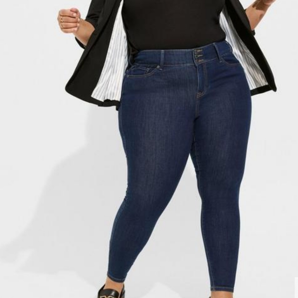 Torrid straight high rise jegging jeans NWT